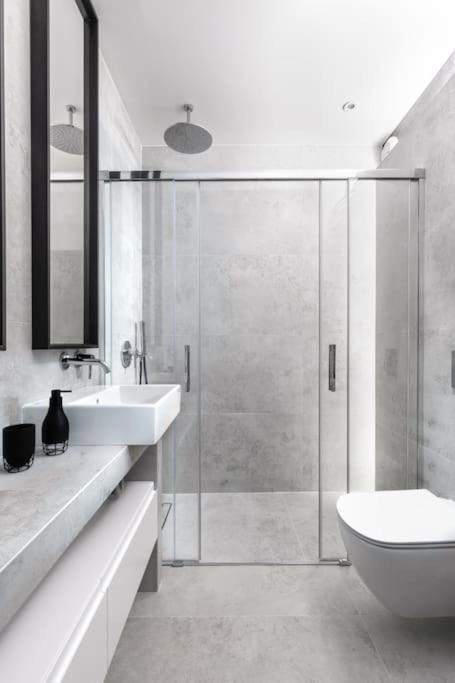 Deluxe Apartment In City Center, Steam Park Krakow Bagian luar foto